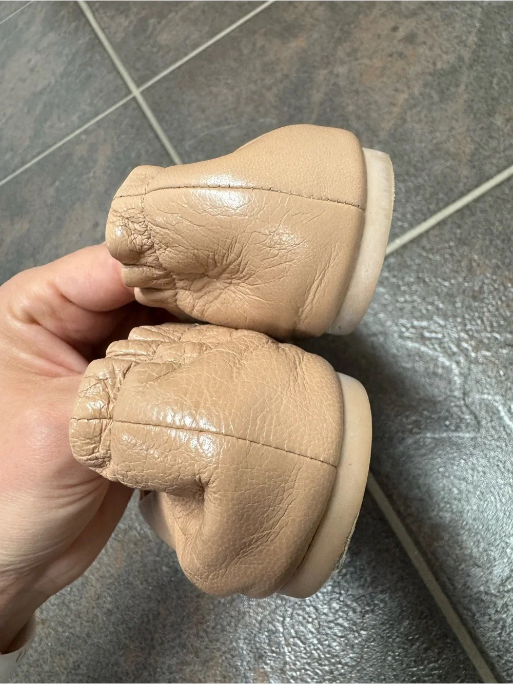 Tory Burch Almond Flour Nude Leather Claire Ballet Flat Logo Slip On Shoes 6